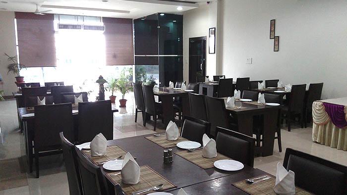 Flora Hotel Haridwar Restaurant